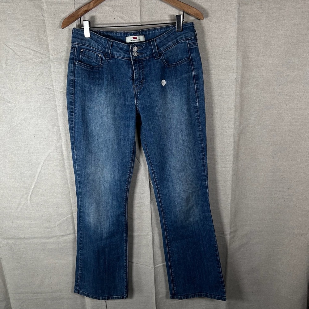 Levis 526 Slender Boot Cut Jeans Womens 6M Blue Denim Double Button‎ Flap Pocket